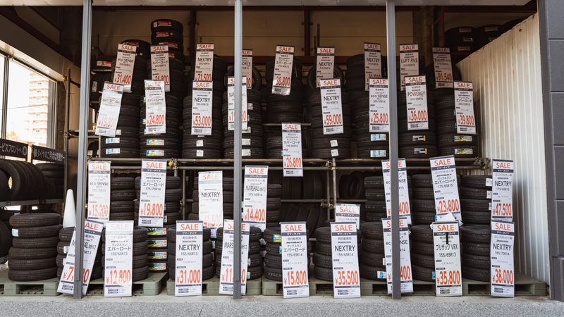 Illustration for article titled A Look Inside Autobacs: Japan's Fascinating Auto Parts Megastore